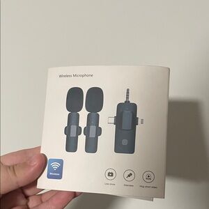 Wireless Lavalier Microphone Set - Black